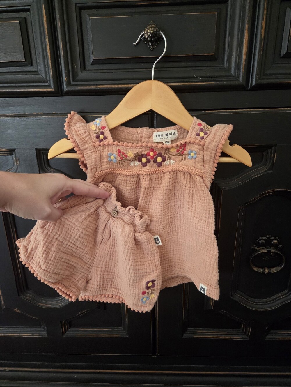 Rabbit + Bear - 18m Embroidered Set